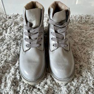 Timberland Big Kids Classic 6" Premium Waterproof Boots,  A15DK Grey Shine
